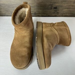 UGG Classic Mini Boot Womens Size 8 Chestnut Suede Waterproof Vibram 1019643